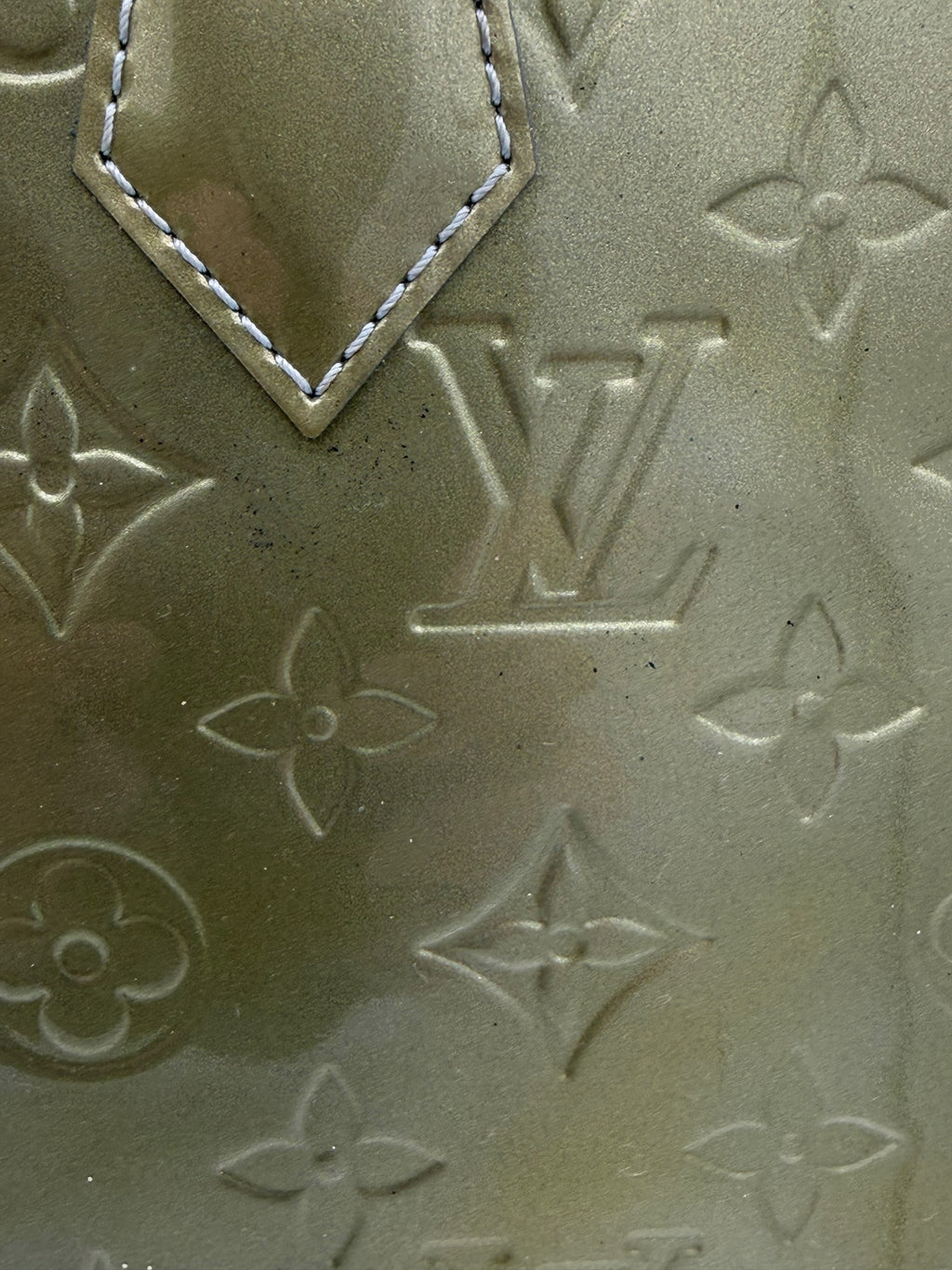 Louis Vuitton Alma PM Handbag Olive Green Monogram Patent Leather With Lock & Keys