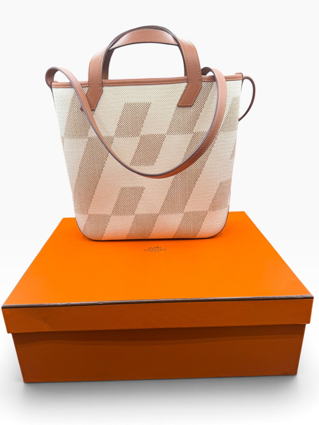 Hermès Cabas H en Biais 27 Écru Toile H Canvas & Gold Swift Leather Tote