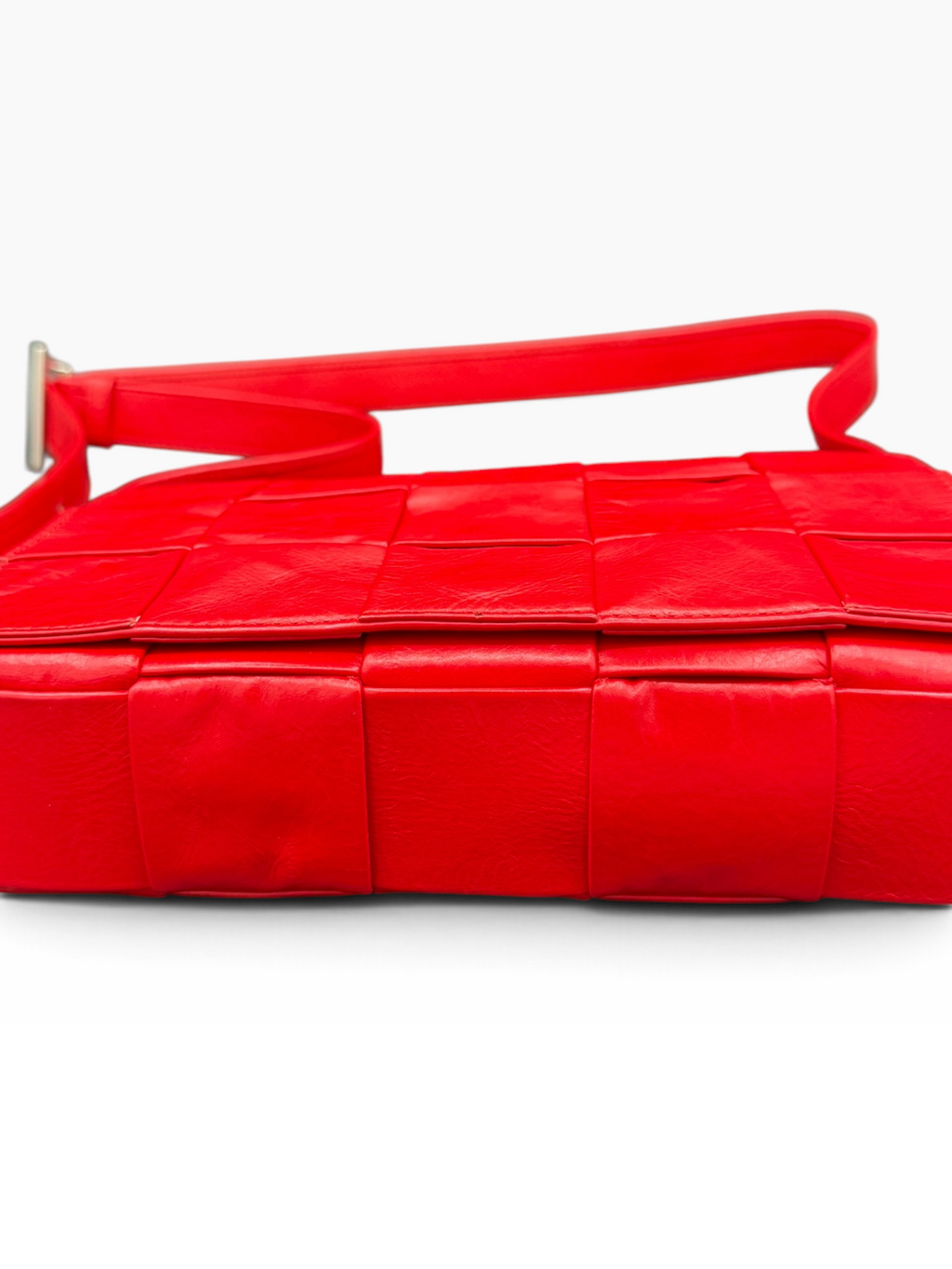 Bottega Veneta Red Intrecciato Leather Cassette Crossbody Bag