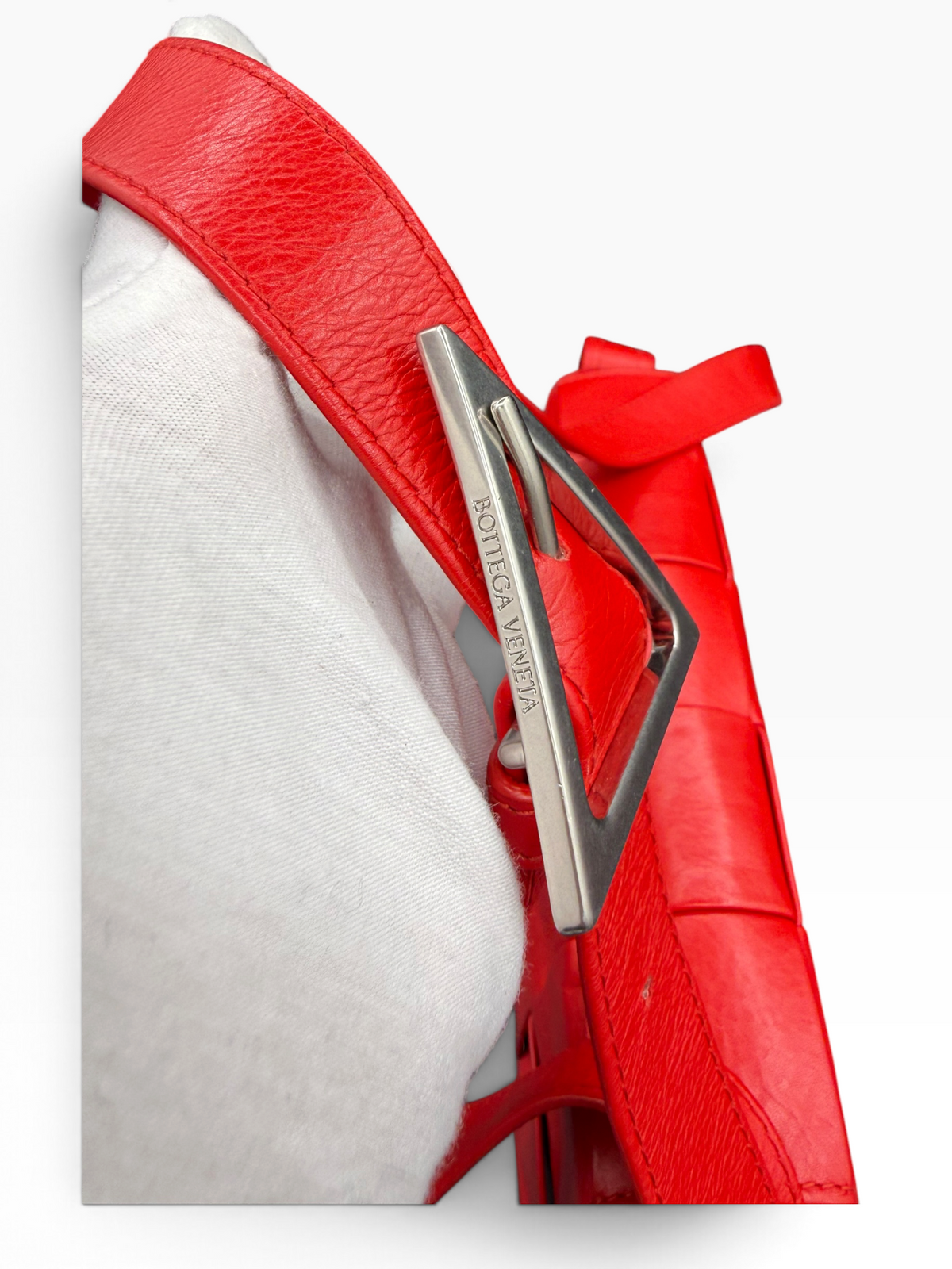 Bottega Veneta Red Intrecciato Leather Cassette Crossbody Bag