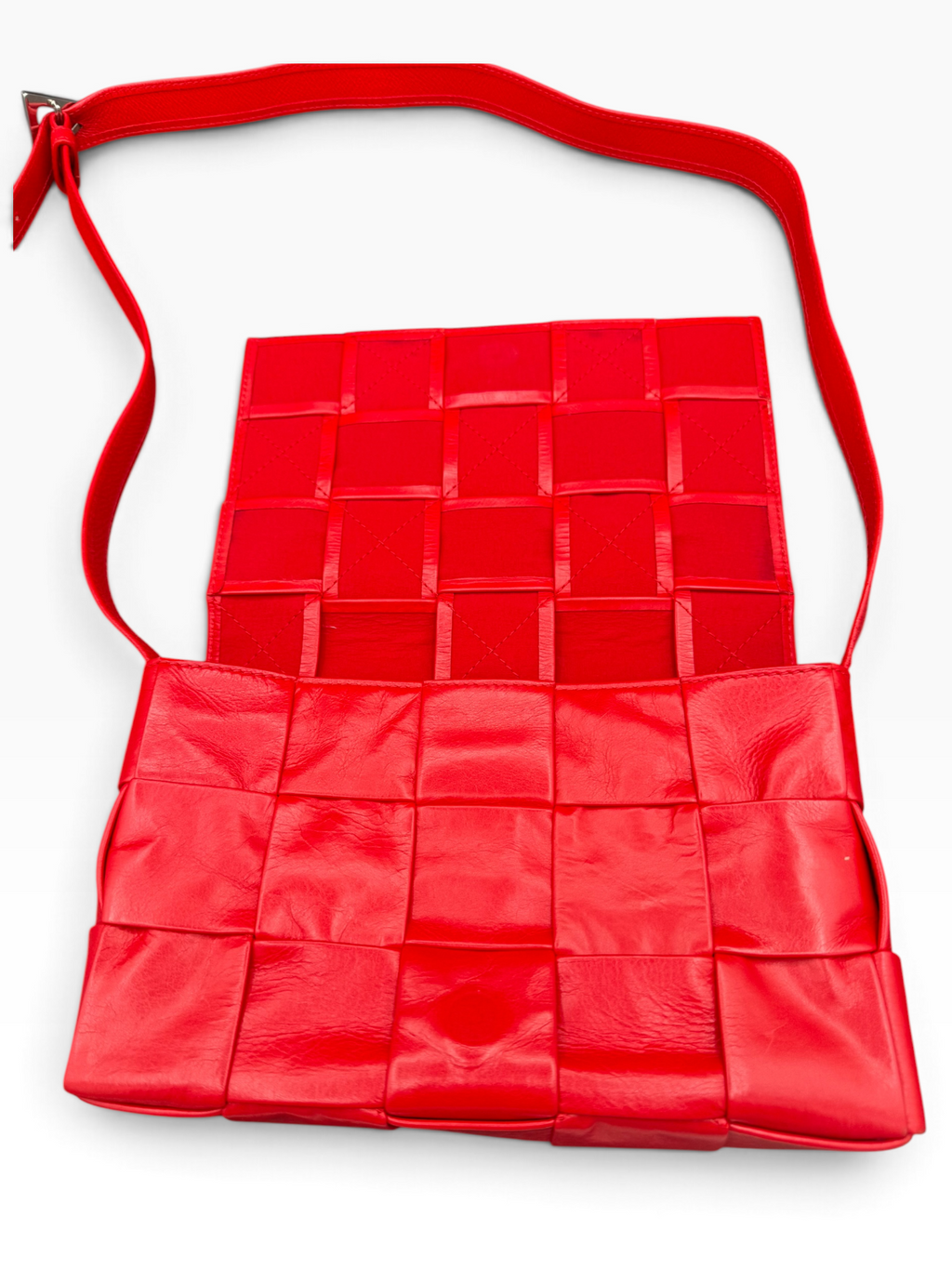 Bottega Veneta Red Intrecciato Leather Cassette Crossbody Bag