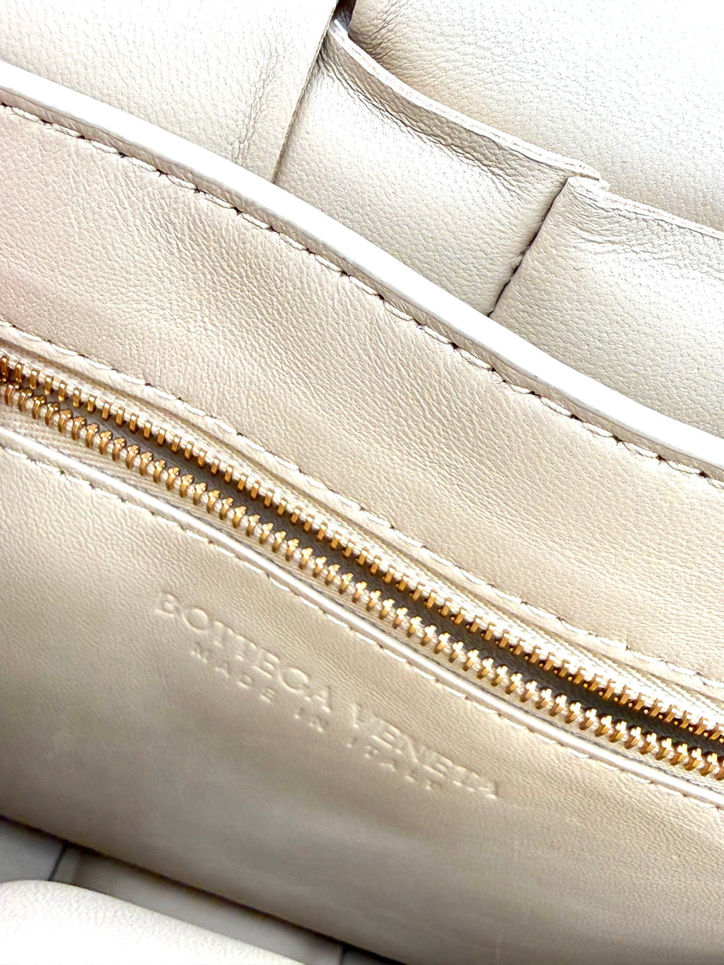 Bottega Veneta Chain Cassette Bag Chalk Lambskin with Gold Chain