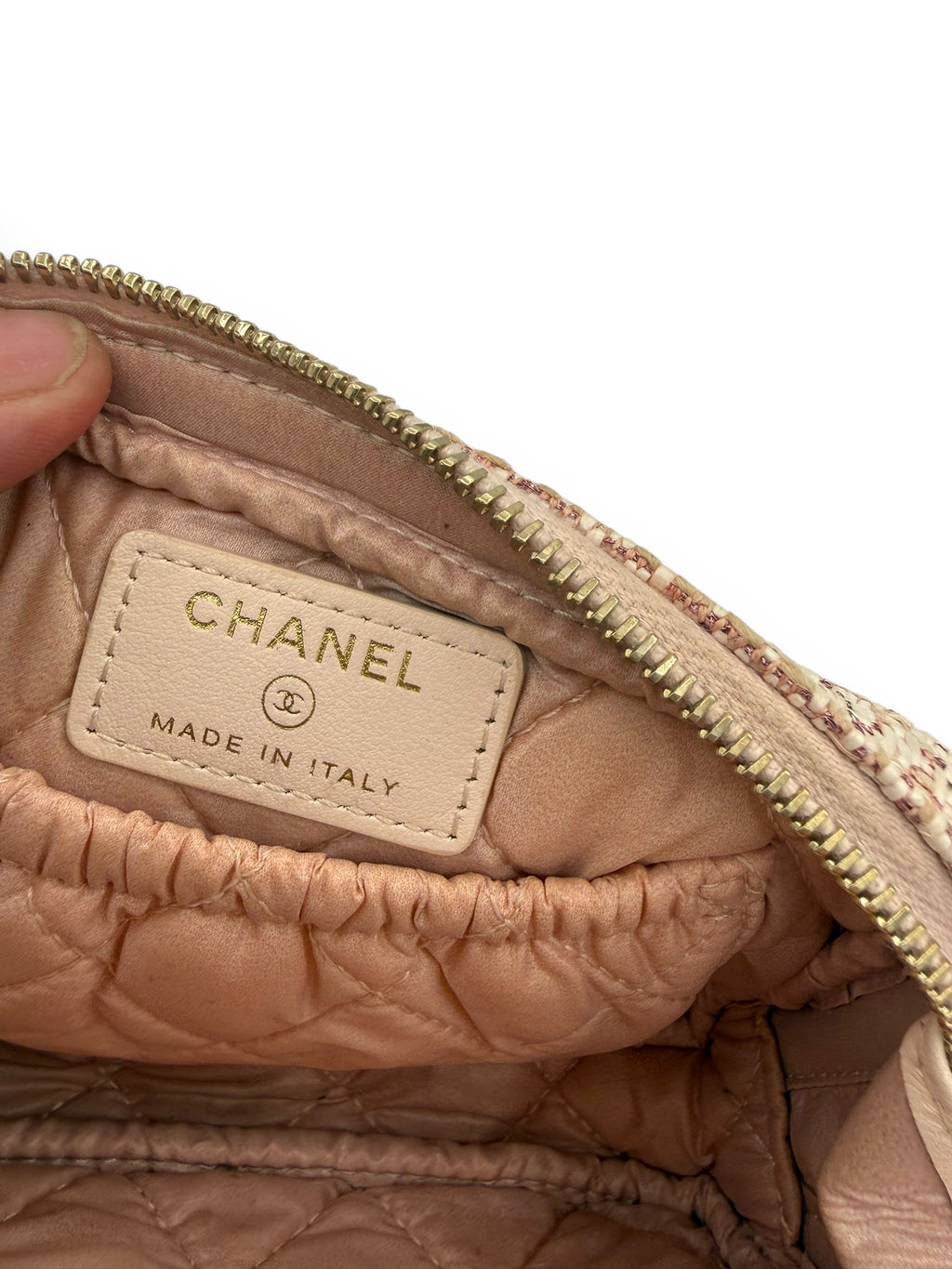 Chanel Deauville Paris Pink & Cream Raffia Tweed Cosmetic Vanity Pouch Gold Hardware