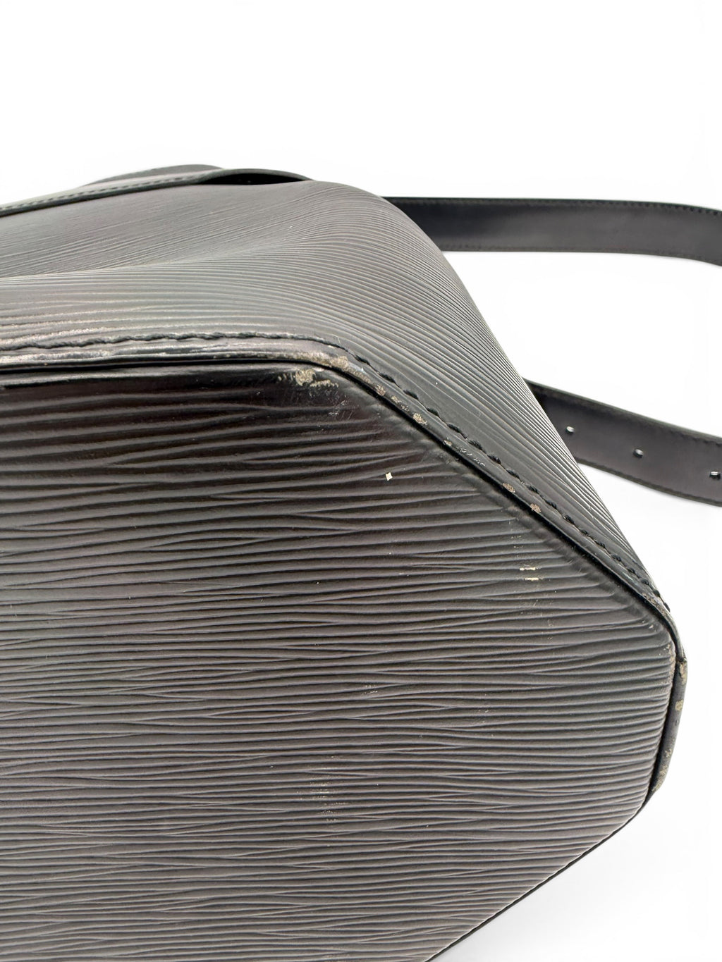 Louis Vuitton Black Epi Leather Sac d'Épaule PM Shoulder Bag Vintage