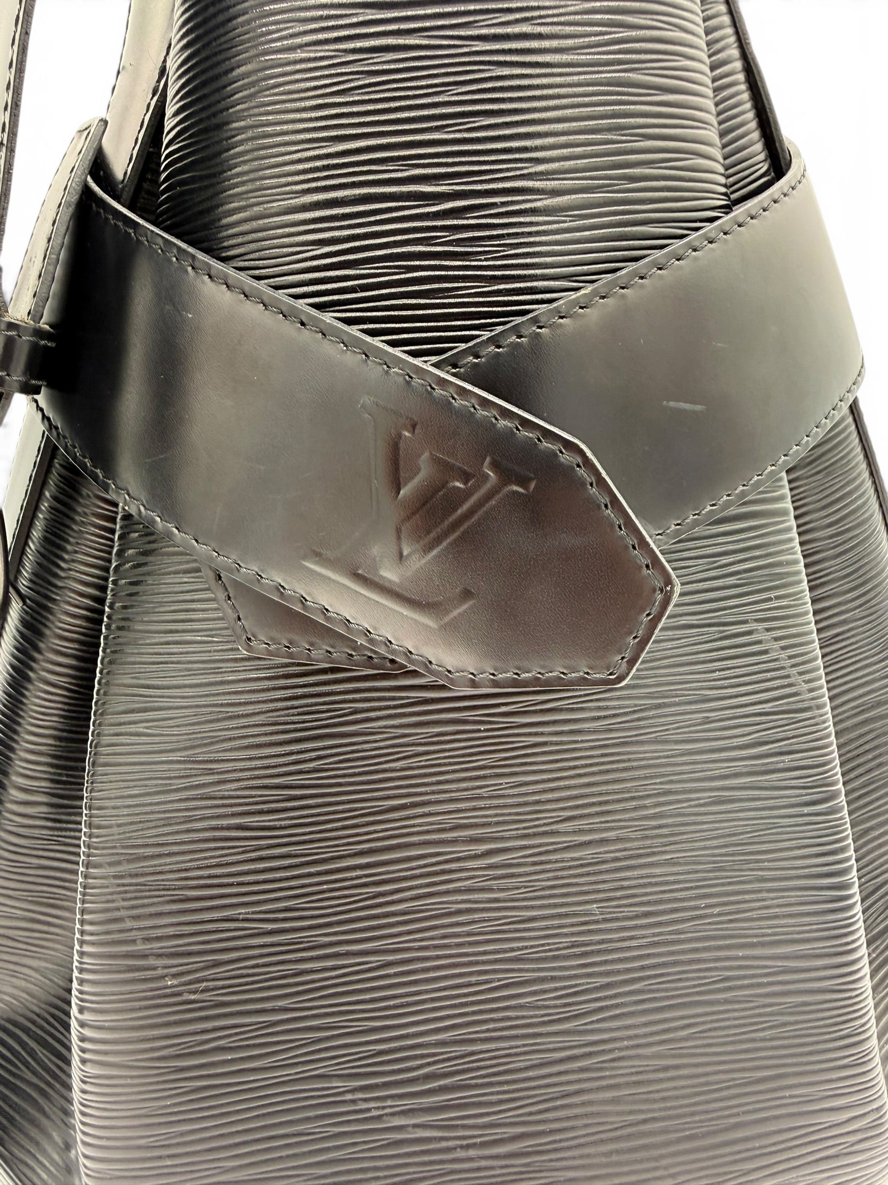 Louis Vuitton Black Epi Leather Sac d'Épaule PM Shoulder Bag Vintage