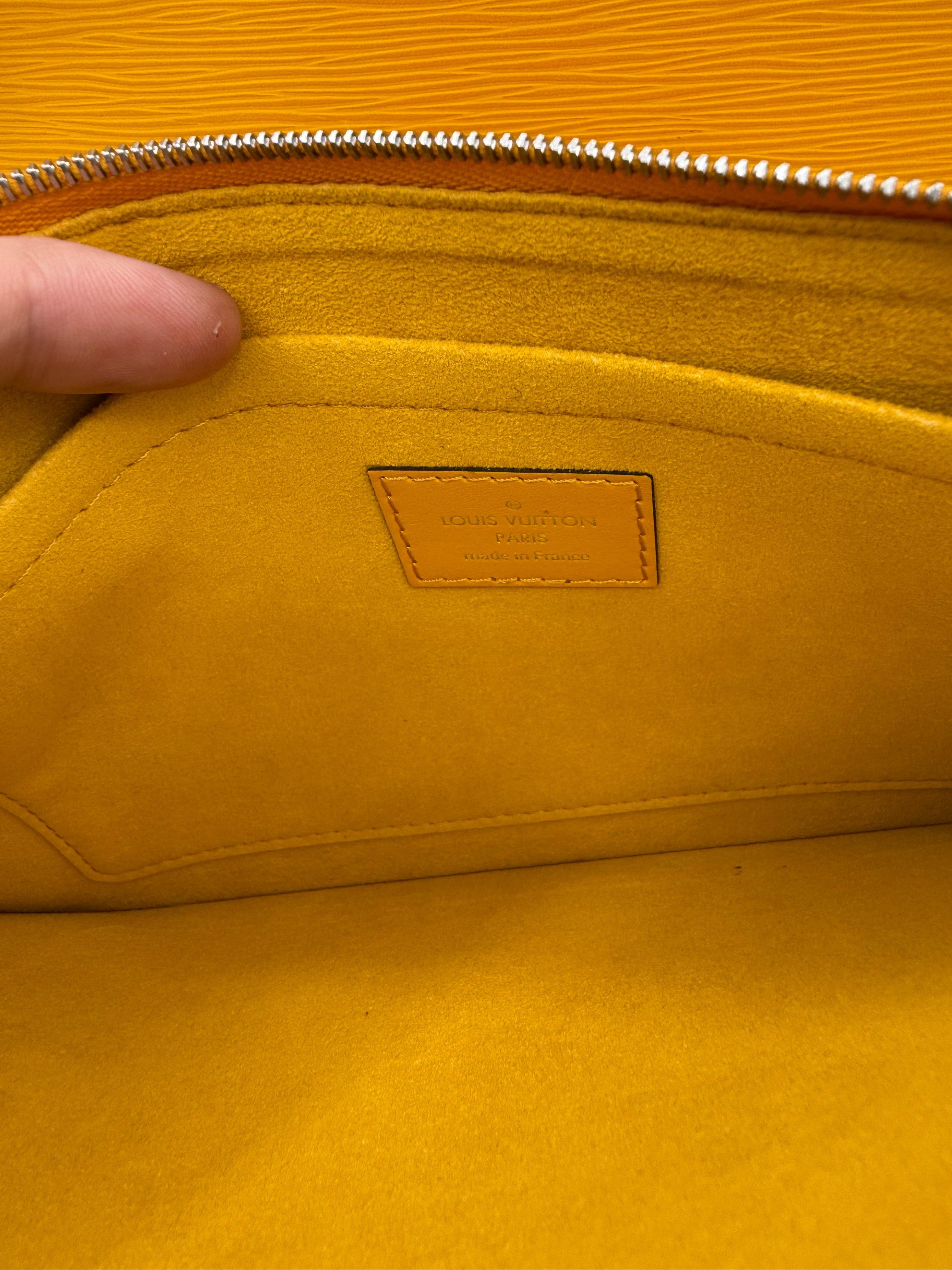Louis Vuitton Epi Neverfull MM Yellow Jaune Citron Tote Bag w/ Pochette