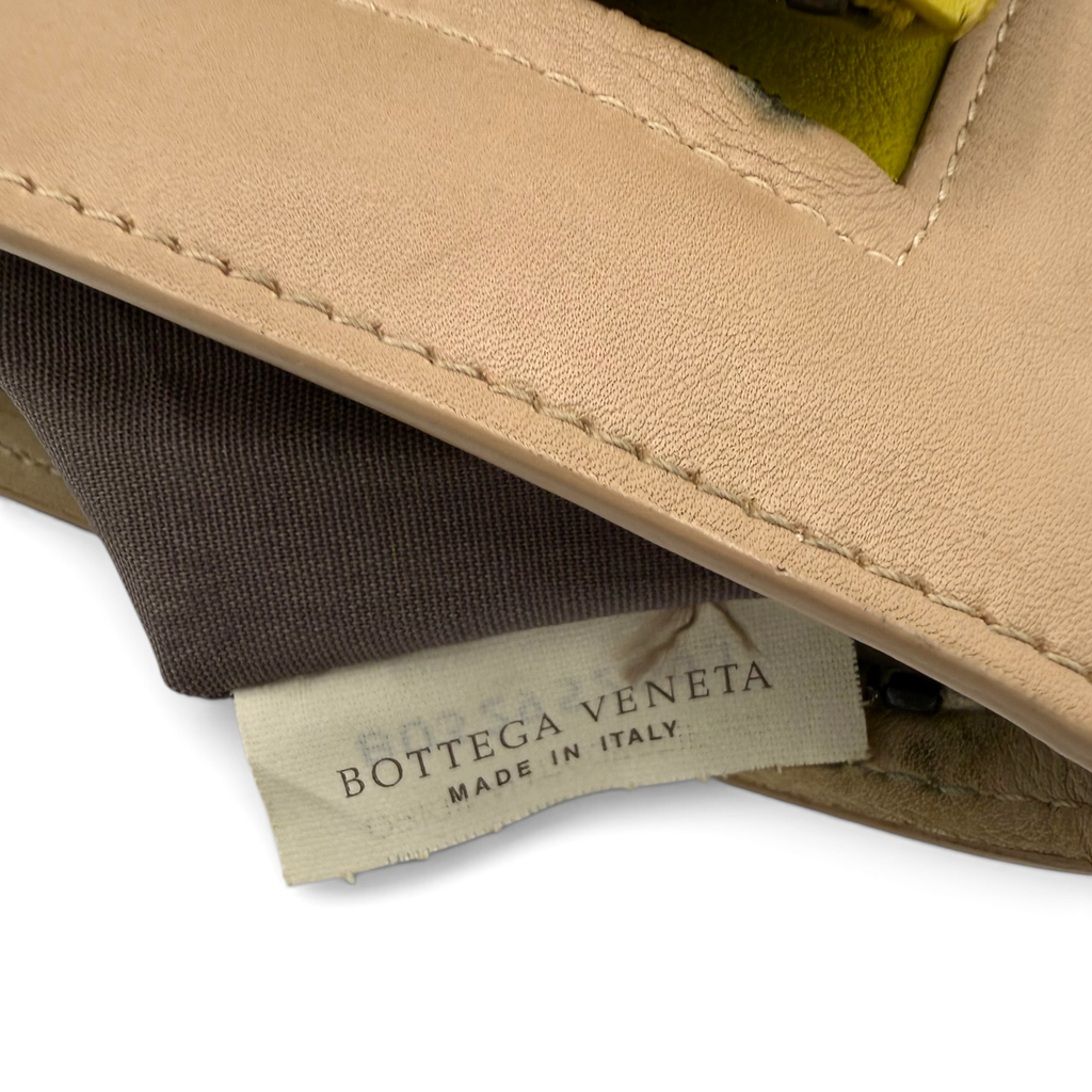 Bottega Veneta Intrecciato Wristlet Clutch Beige/Lime