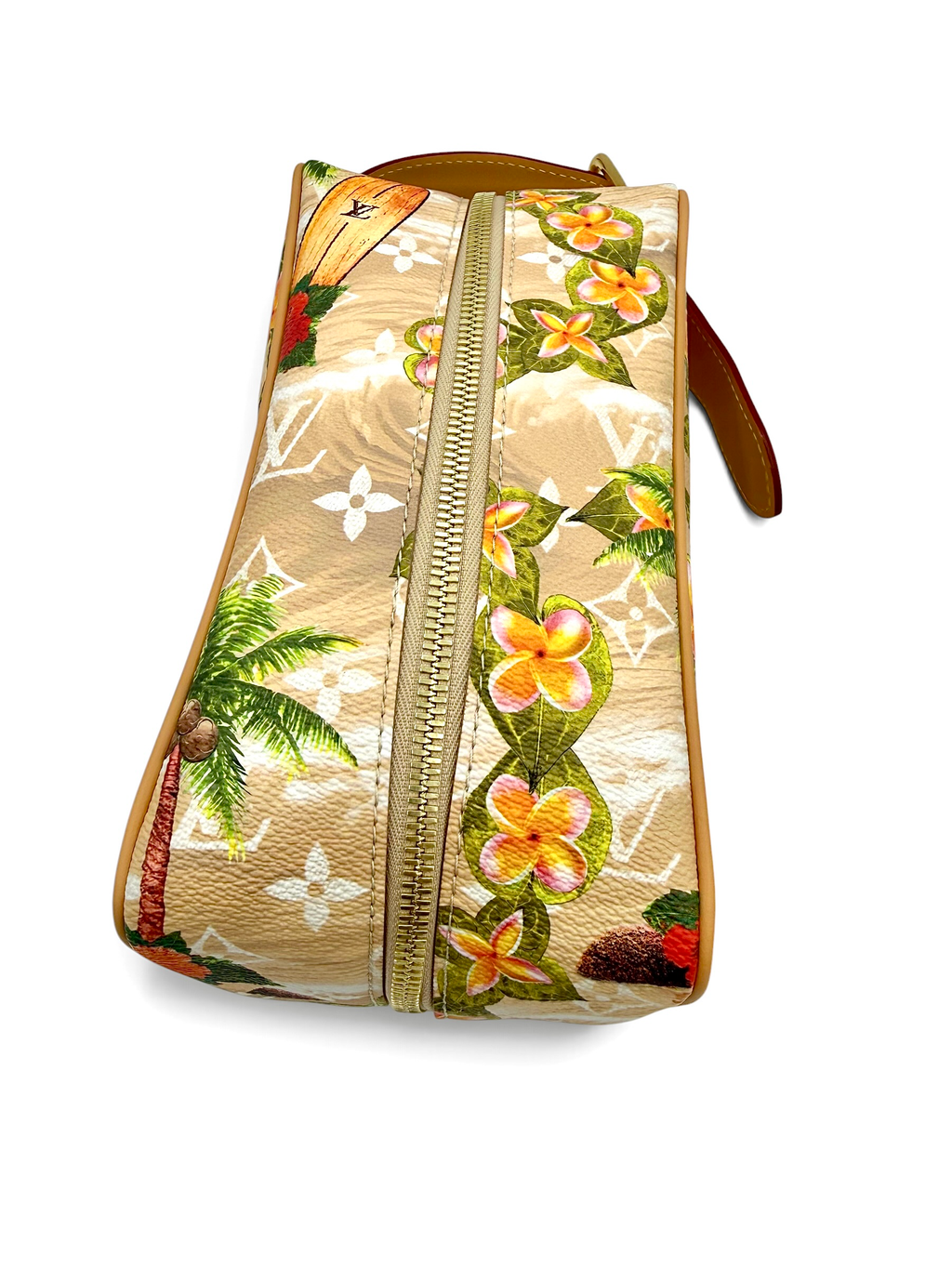 Louis Vuitton Monogram Surfin’ Locker Dopp Kit Sand | Pharrell Pre-Fall 2024