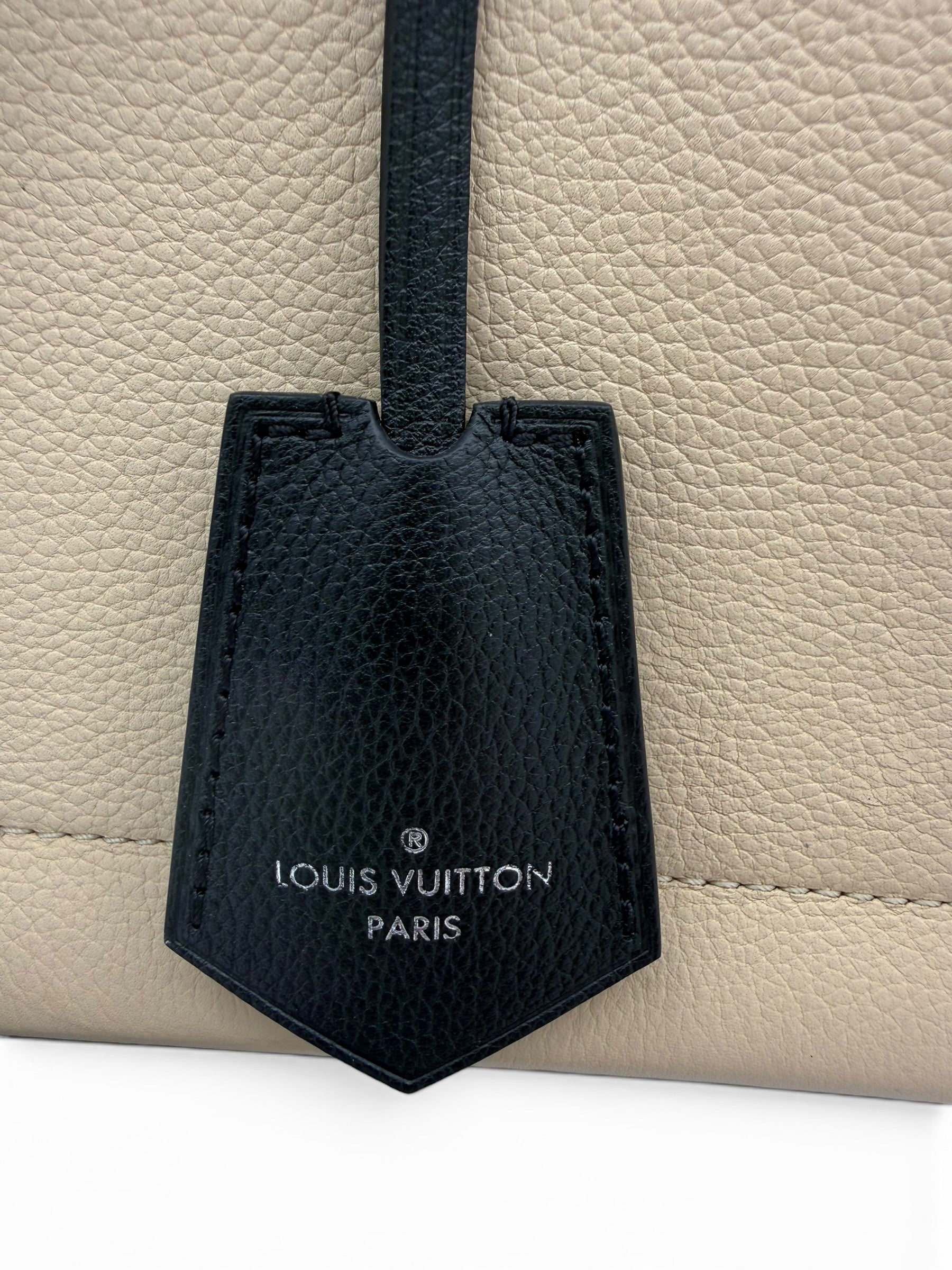 Louis Vuitton Lockme Flap MM Taurillon Leather Shoulder Bag – Crème & Black