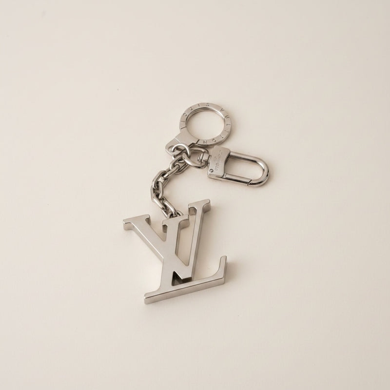 TWILLYS & CHARMS
