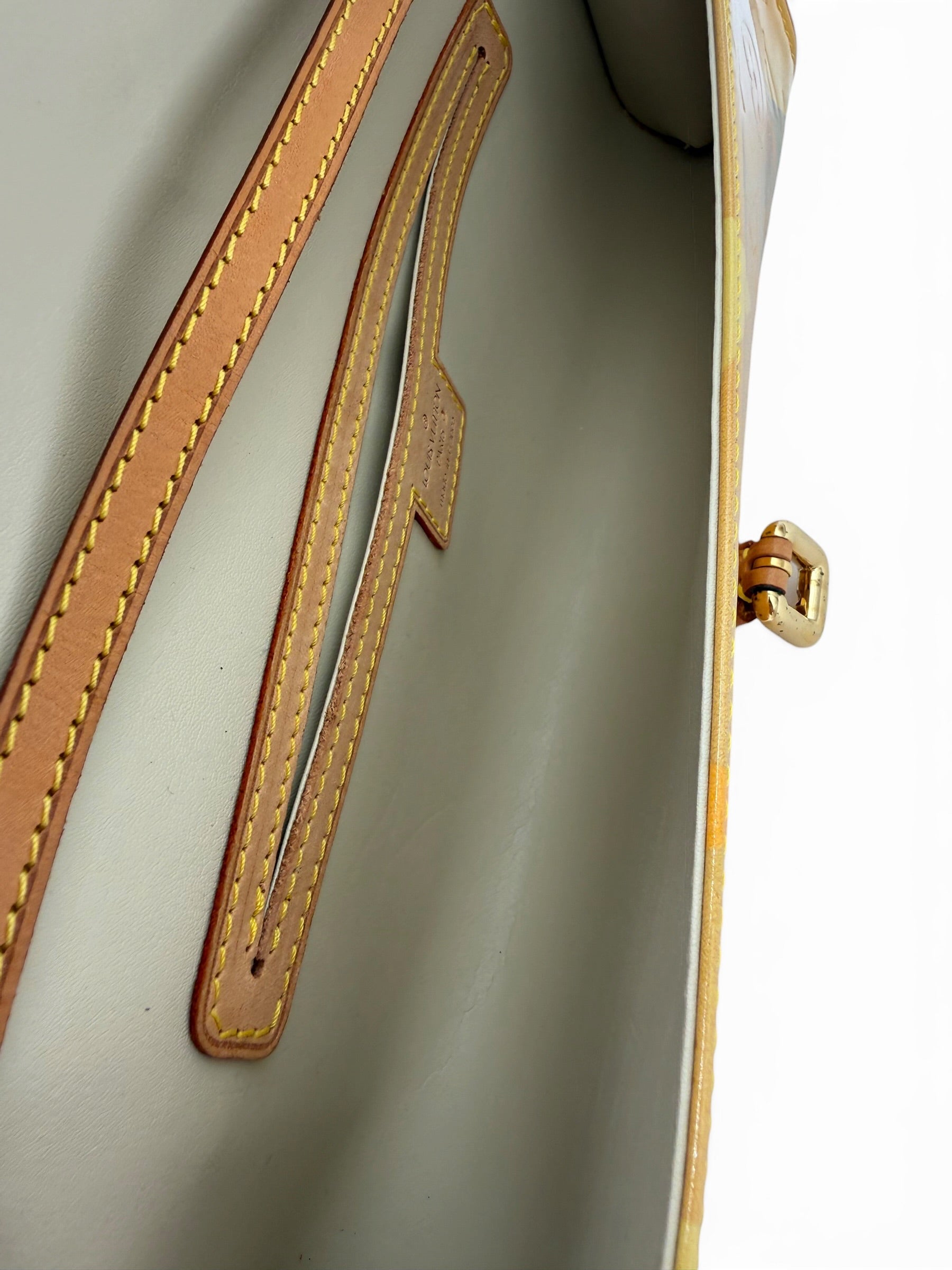 Louis Vuitton Monogram Vernis Fleurs Pochette Shoulder Bag Vintage 2000 w/ COA Details